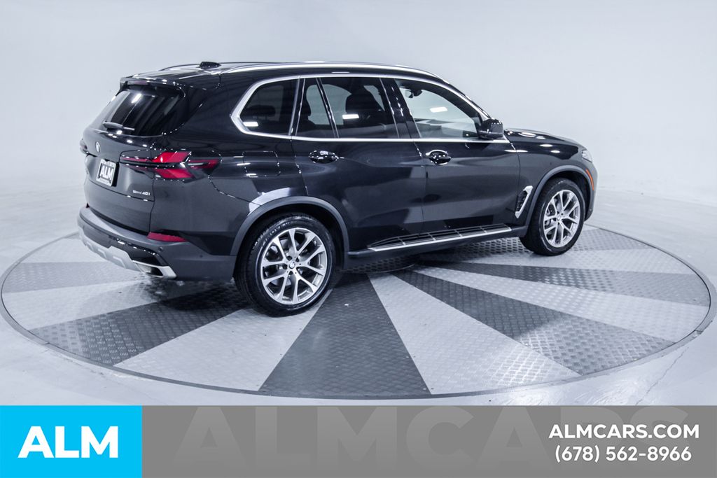 Used 2024 Black BMW sDrive40i image 10