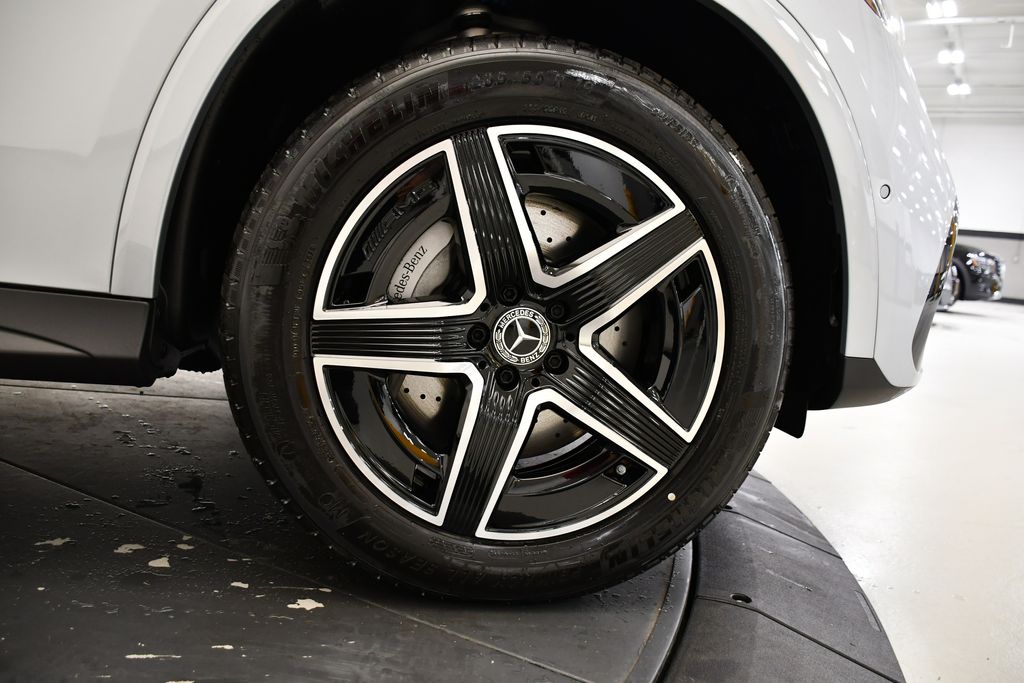 Thumbnail: 2026 Mercedes-Benz GLC - 16