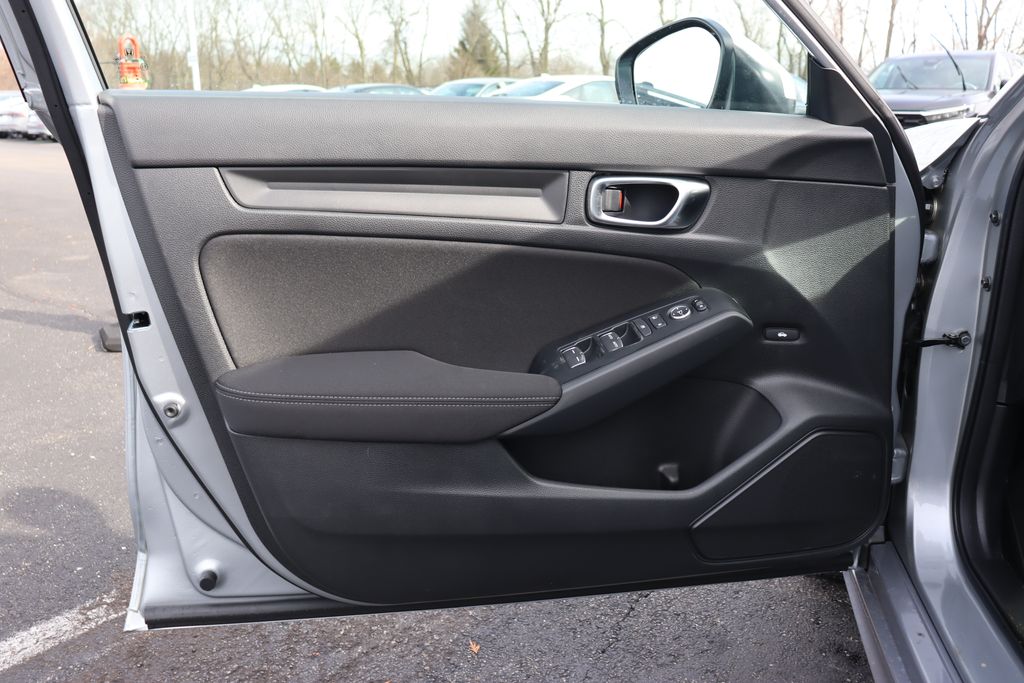 2025 Honda Civic LX 23
