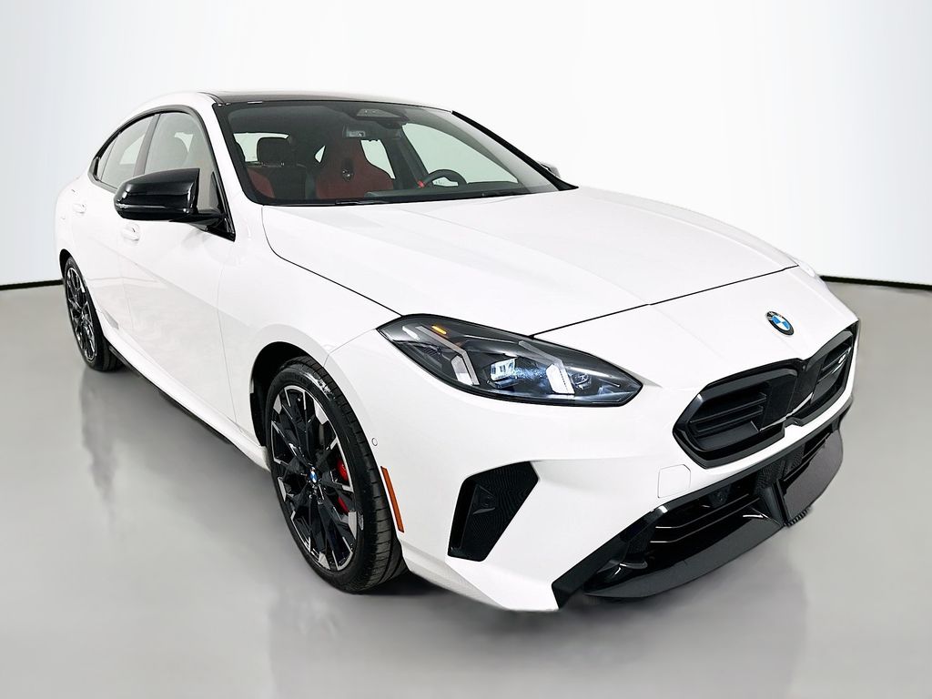 Thumbnail: 2025 BMW 2 Series - 3