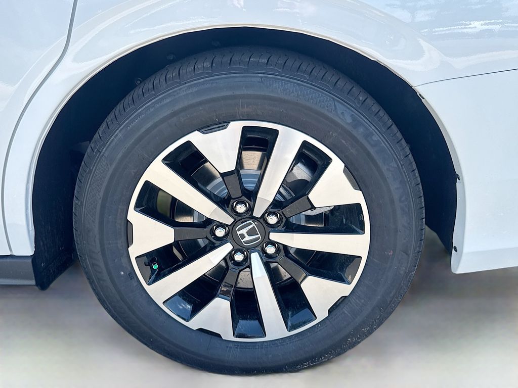 New 2026 White Honda EX-L image 6