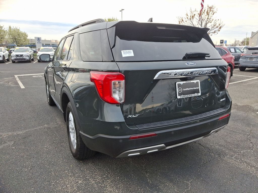 2023 Ford Explorer XLT 4