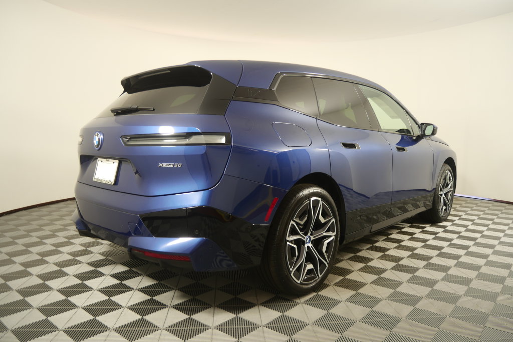 Thumbnail: 2024 BMW iX - 5