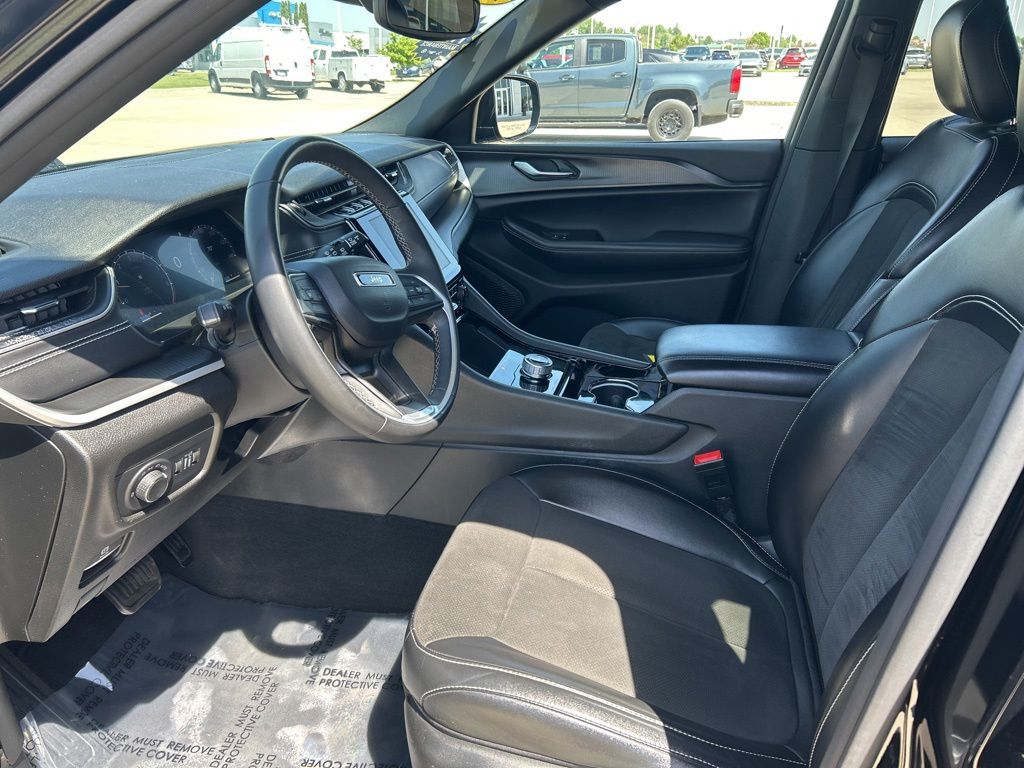 Used 2023 Jeep Grand Cherokee SUV