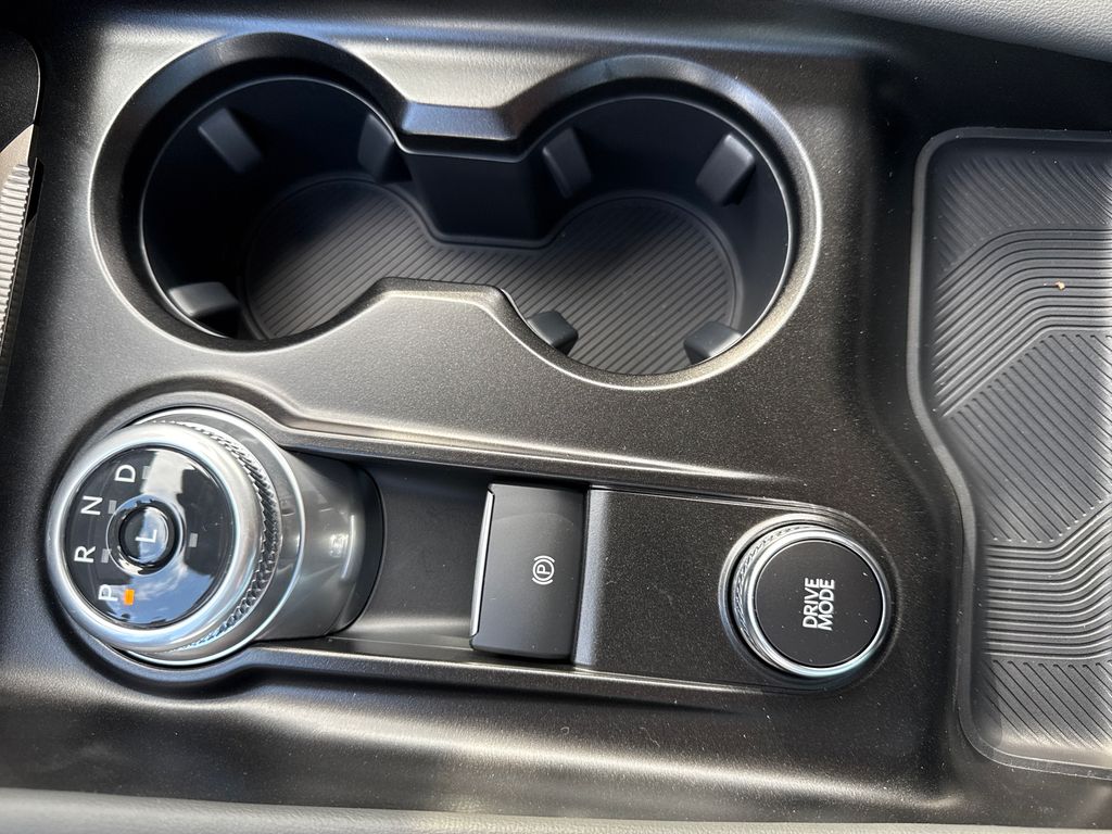 2025 Ford Explorer photo 22