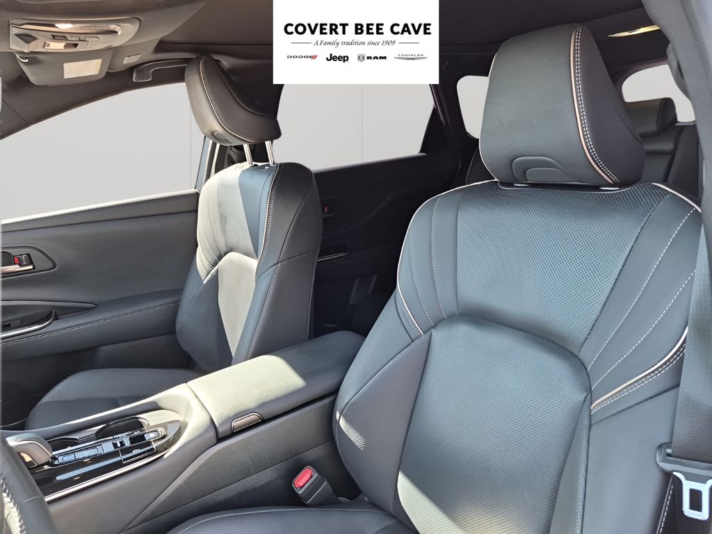 Used Car 2025 Toyota Crown Signia  Limited For Sale Under $40,000 In Austin, Texas