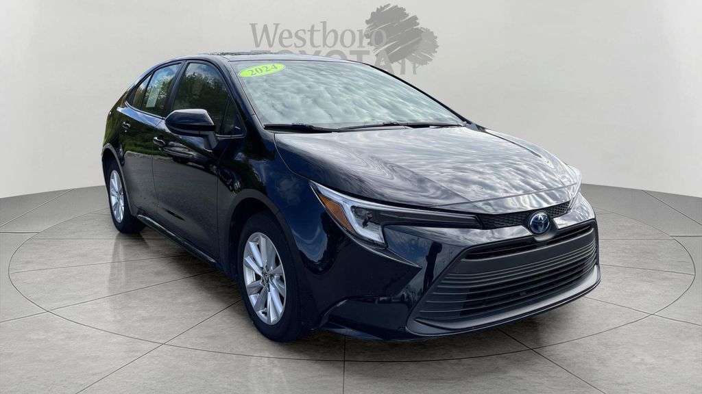 2024 Toyota Corolla Hybrid LE FWD