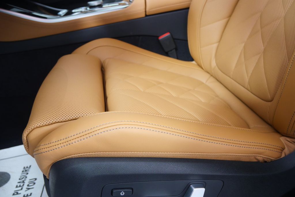 Thumbnail: 2026 BMW X5 - 9