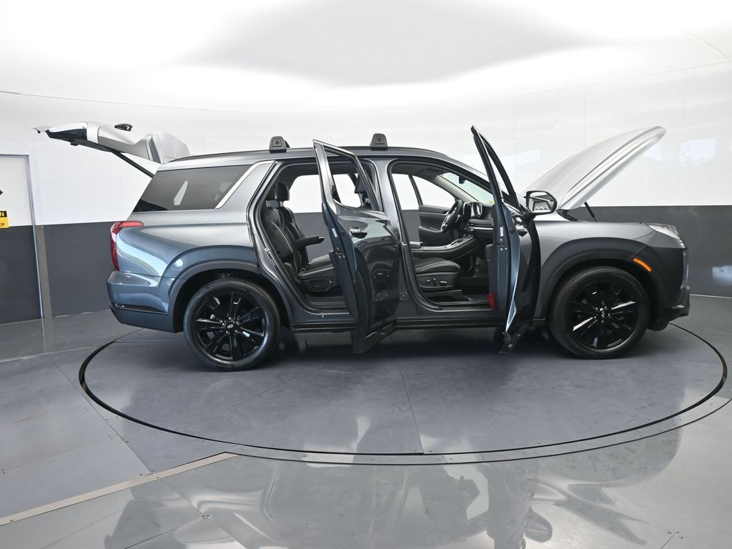 Used 2023 Steel Graphite Hyundai XRT image 105