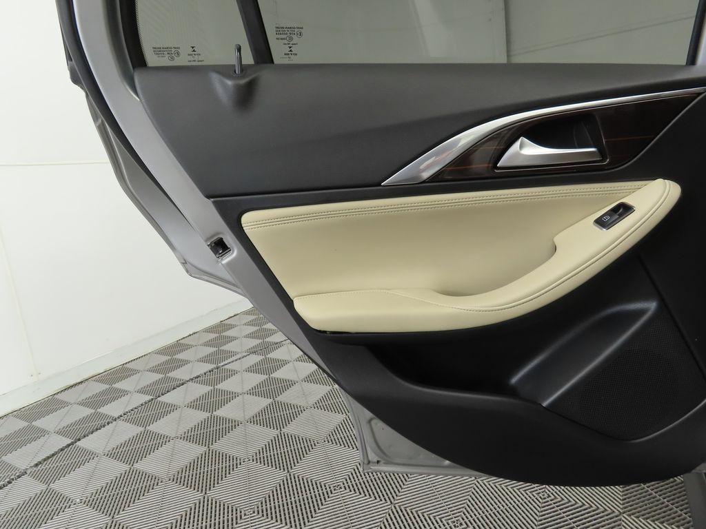Thumbnail: 2018 INFINITI QX30 - 26