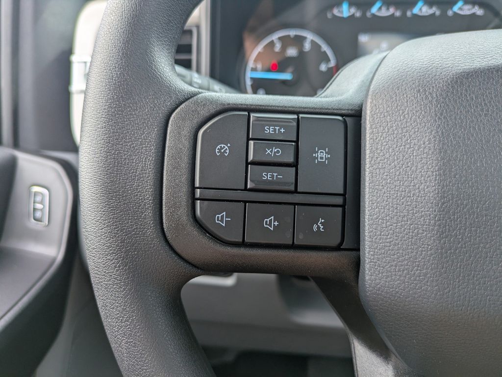 2025 Ford F-550 Chassis XL