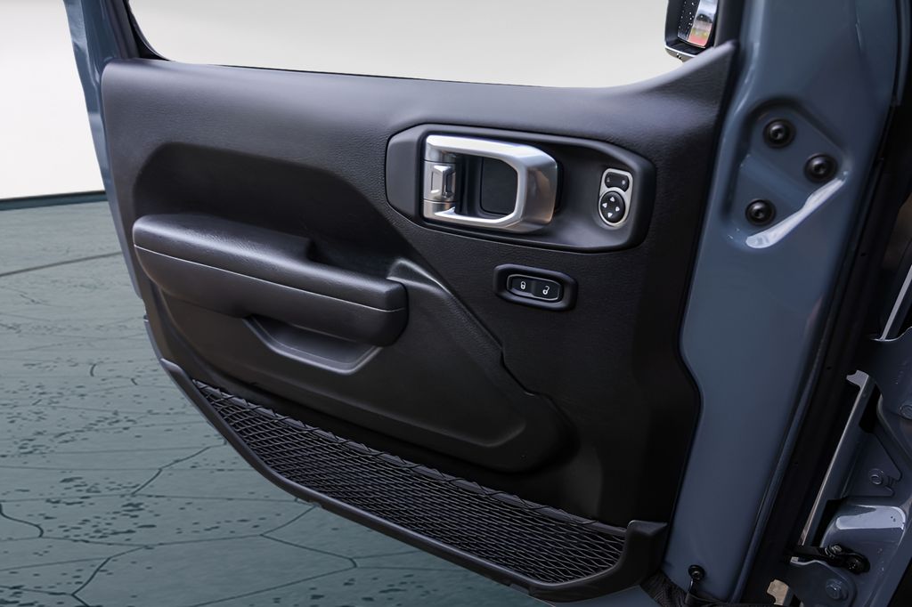 Used Car 2025 Jeep Wrangler  Rubicon 4xe For Sale Under $40,000 In Austin, Texas