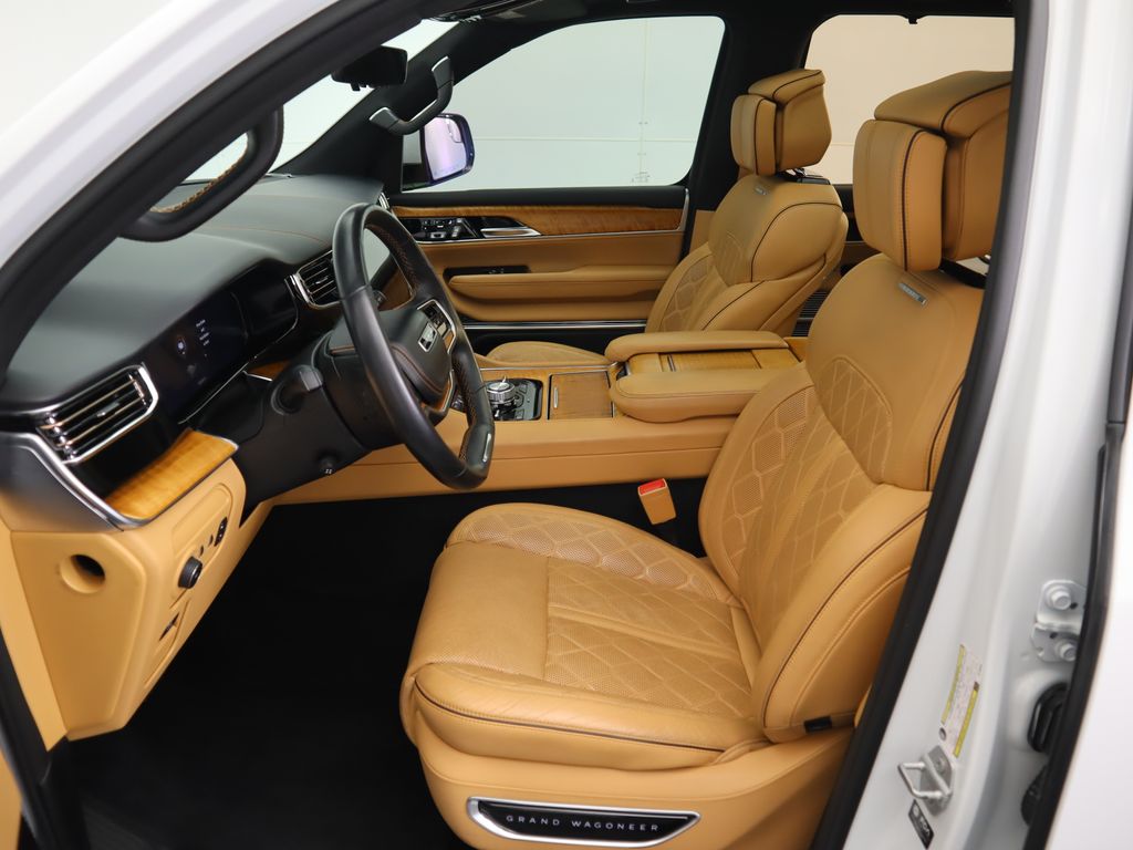 Thumbnail: 2022 Jeep Grand Wagoneer - 20