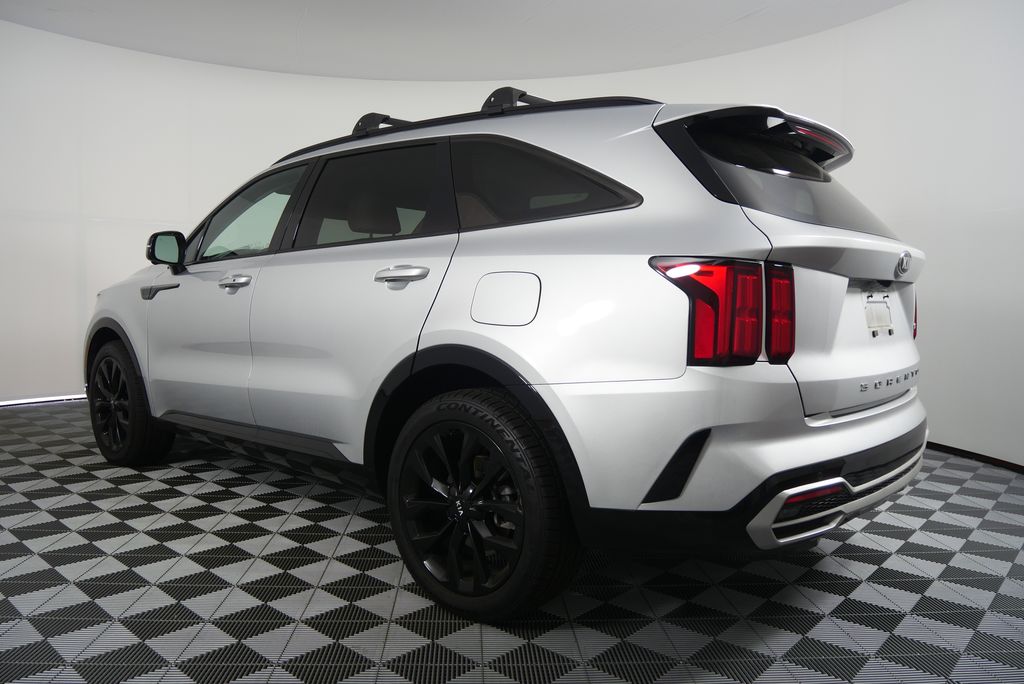 Thumbnail: 2021 Kia Sorento - 5
