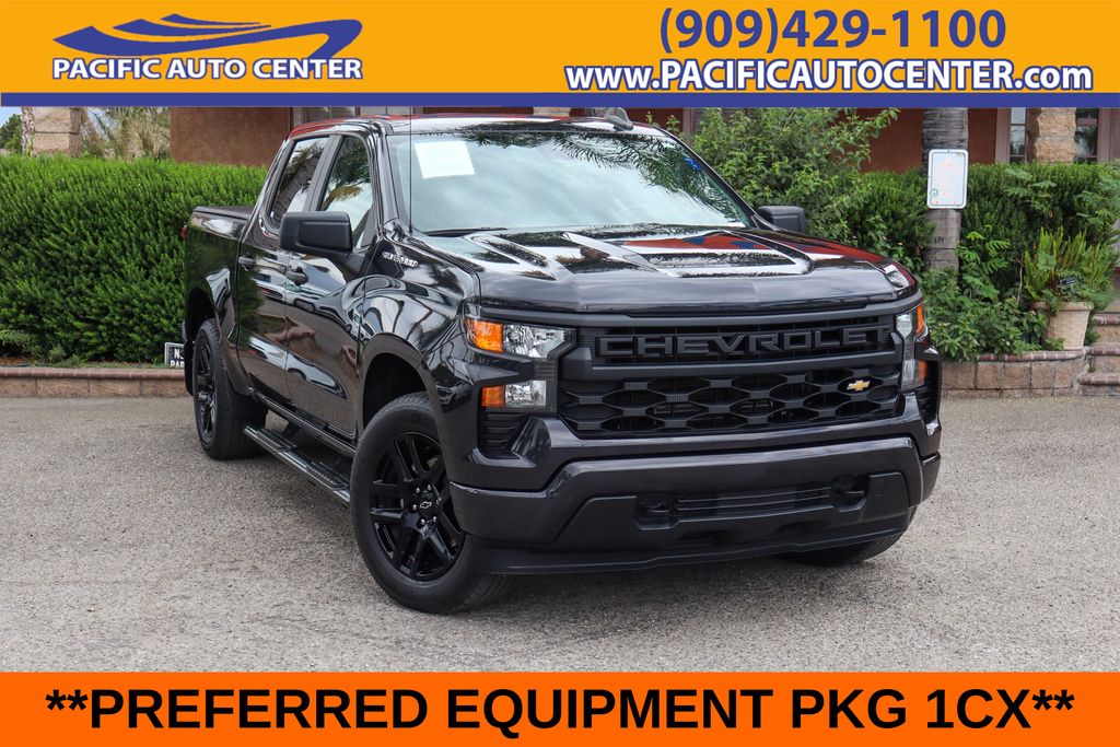 Dark Ash Metallic 2023 Chevrolet Silverado 1500 Pickup Truck Four-Wheel Drive 8-Speed Automatic
