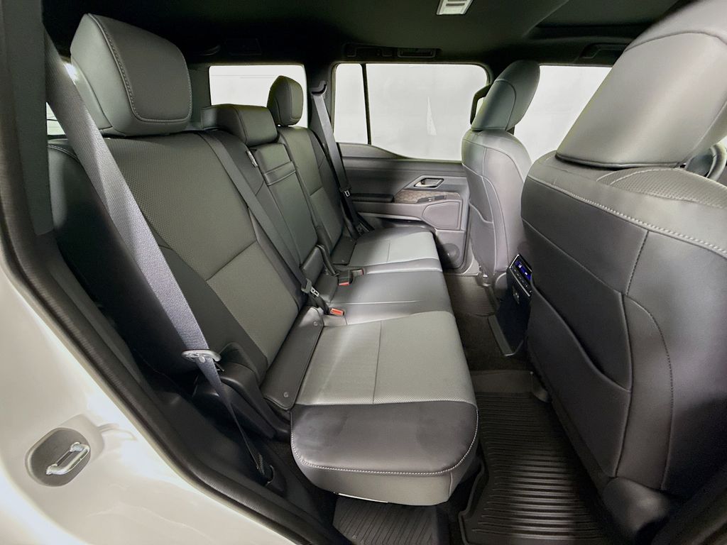 Thumbnail: 2025 Lexus GX - 29