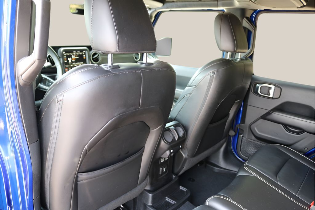 Used Car 2018 Jeep Wrangler  Unlimited Sahara For Sale Under $25,000 In Austin, Texas