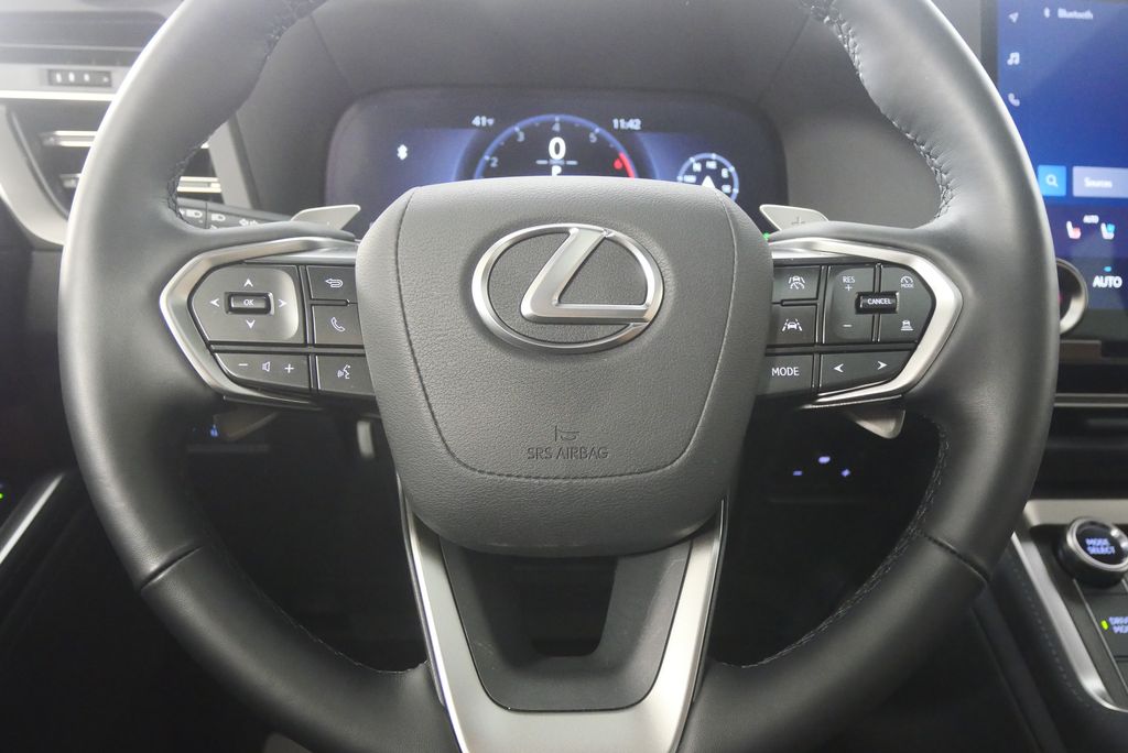 Thumbnail: 2025 Lexus GX - 24