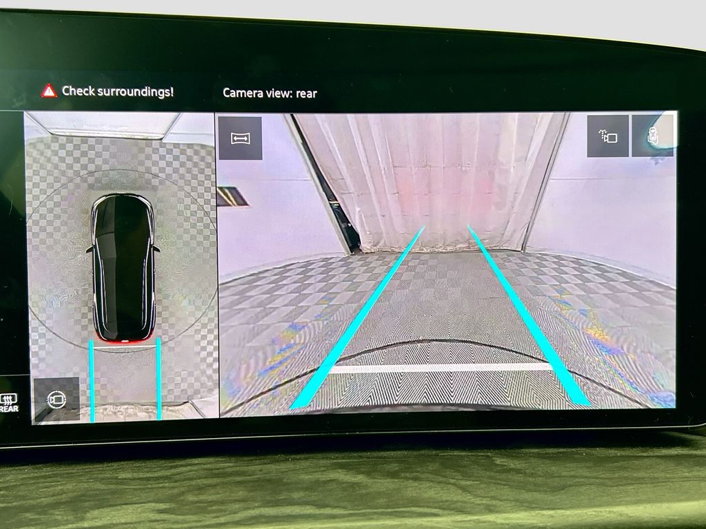 Thumbnail: 2025 Audi Q5 - 15