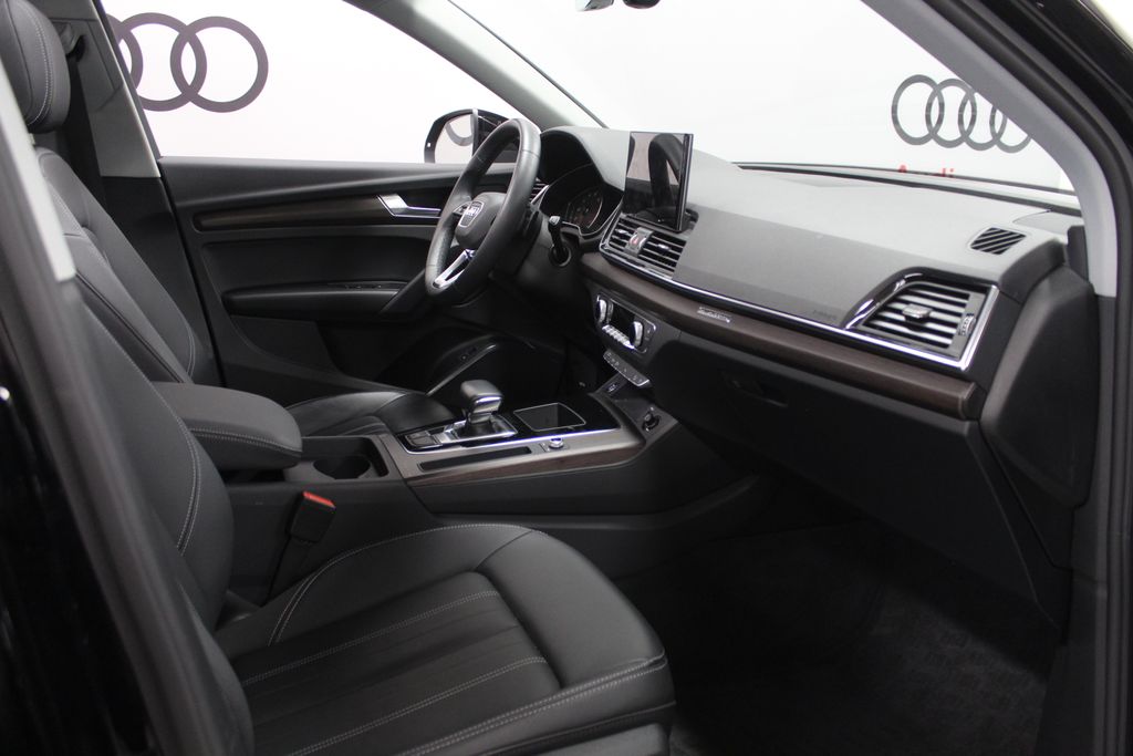 Thumbnail: 2023 Audi Q5 - 22