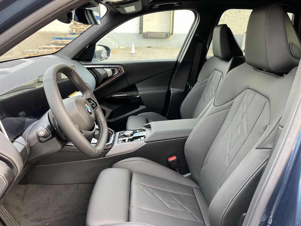 Thumbnail: 2026 BMW X3 - 11