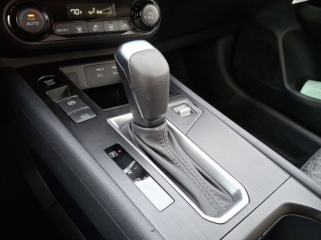 Thumbnail: 2026 Nissan Kicks - 7