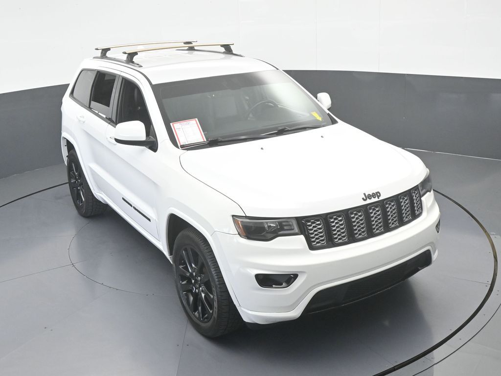 Used 2018 Bright White Clearcoat Jeep Altitude image 49