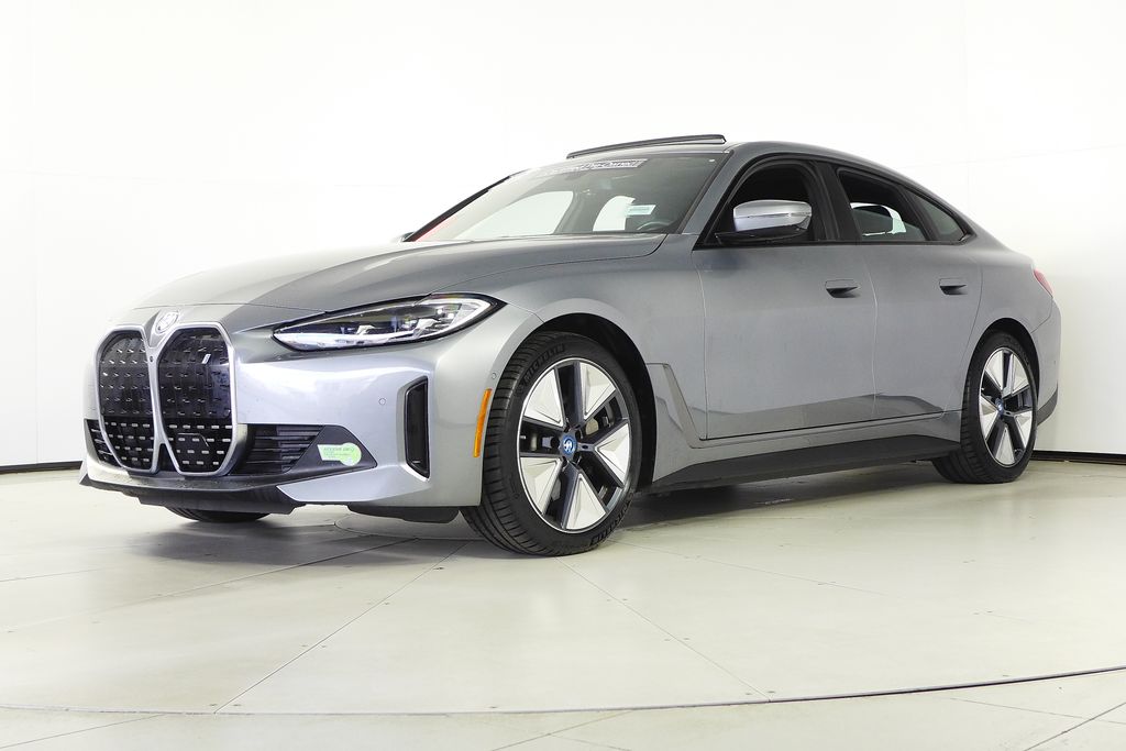 Thumbnail: 2023 BMW i4 - 2