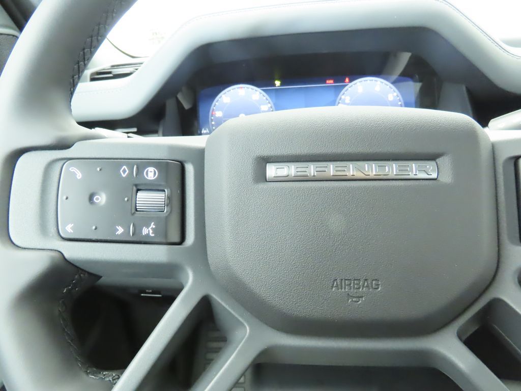 Thumbnail: 2026 Land Rover Defender - 12