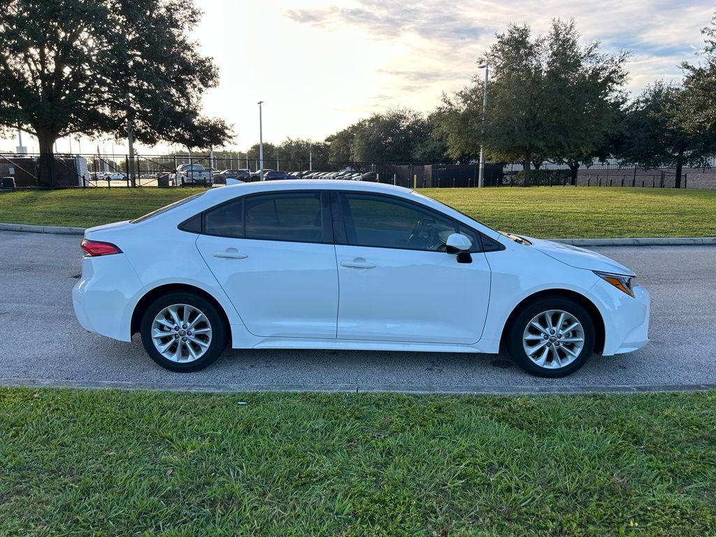Thumbnail: 2022 Toyota Corolla - 6