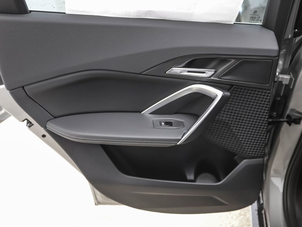 2025 BMW X1 xDrive28i 19