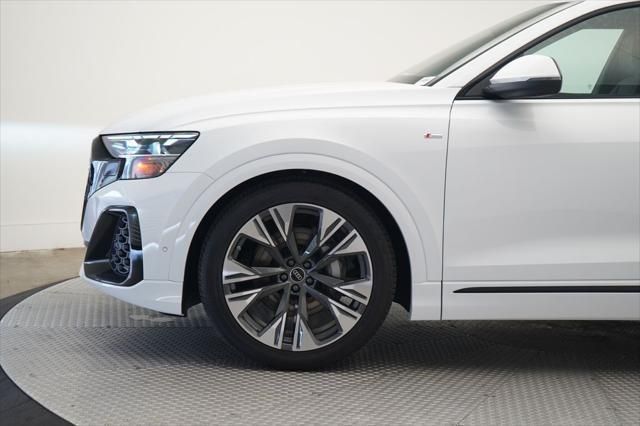 Thumbnail: 2026 Audi Q8 - 2