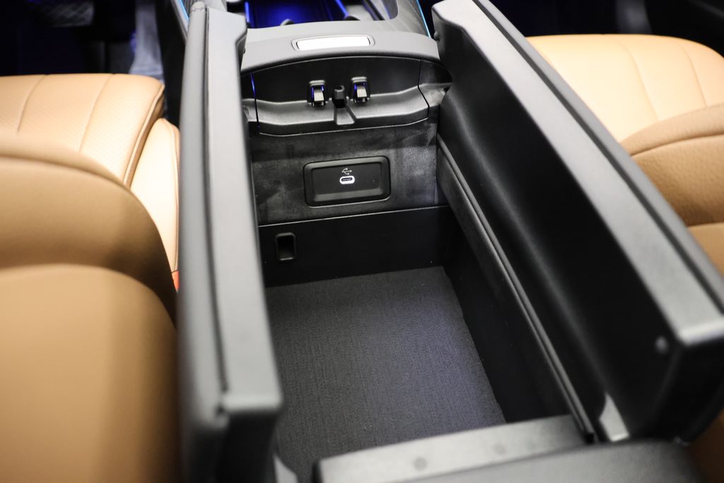 Thumbnail: 2026 Mercedes-Benz E-Class - 30