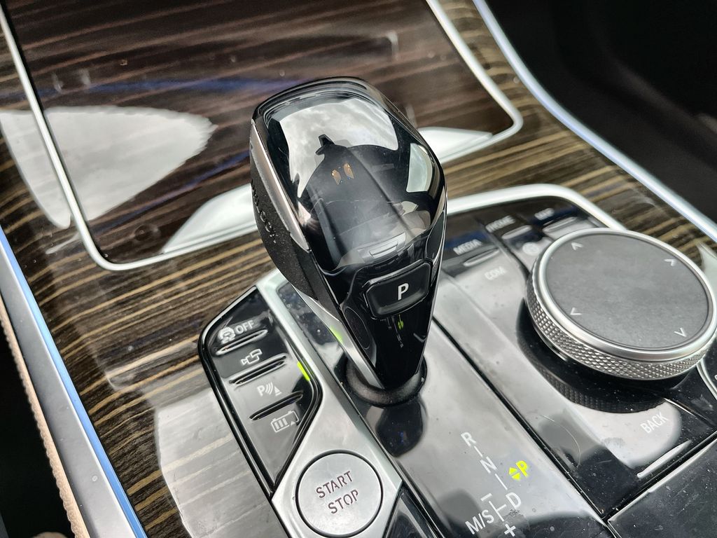 Thumbnail: 2021 BMW X5 - 20