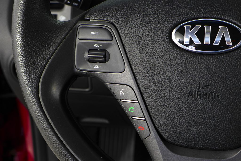 Thumbnail: 2016 Kia Forte - 28