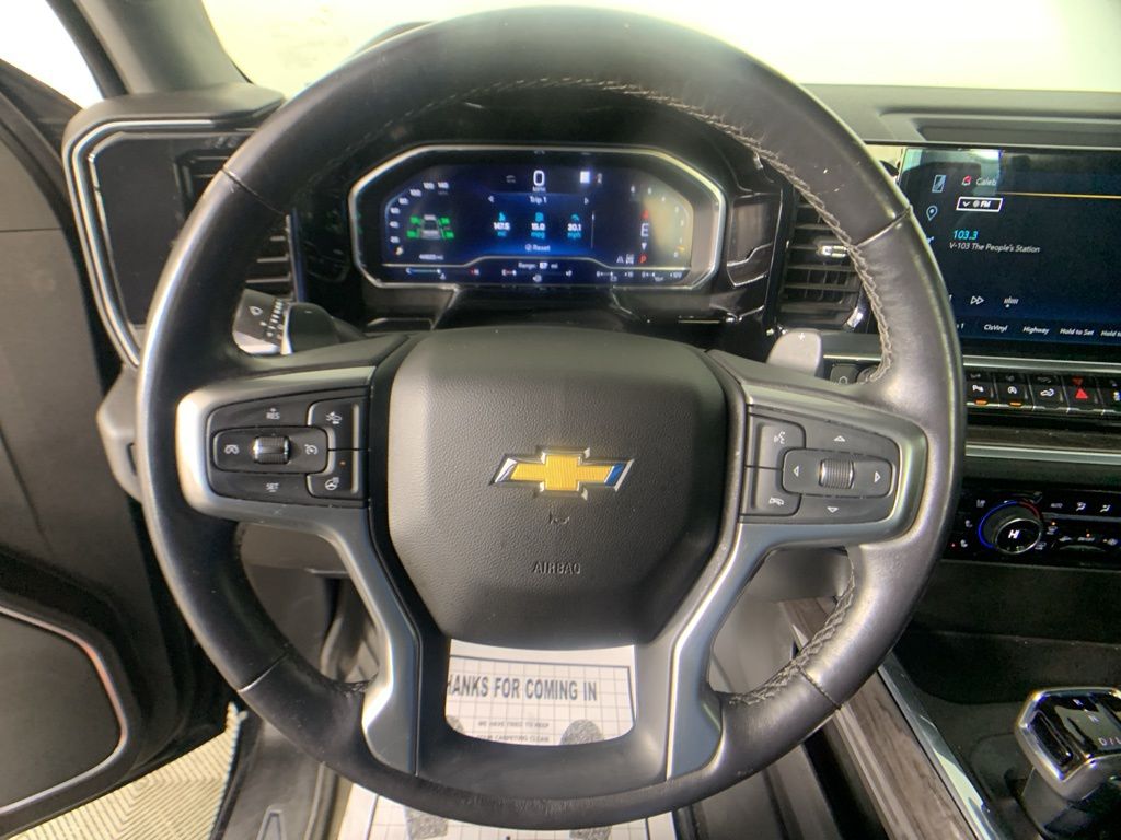 2022 Chevrolet Silverado 1500 LTZ 17