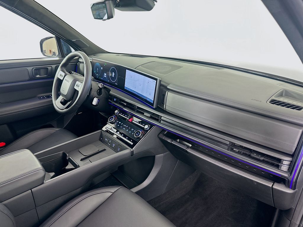 Thumbnail: 2025 Hyundai Santa Fe - 31