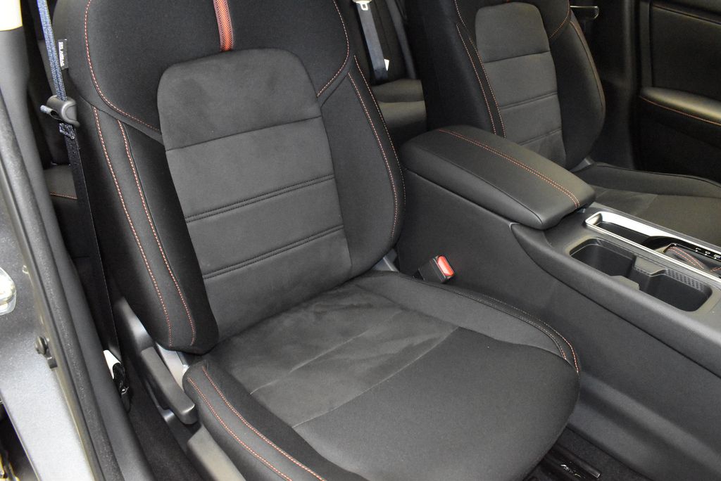 Thumbnail: 2025 Nissan Sentra - 25