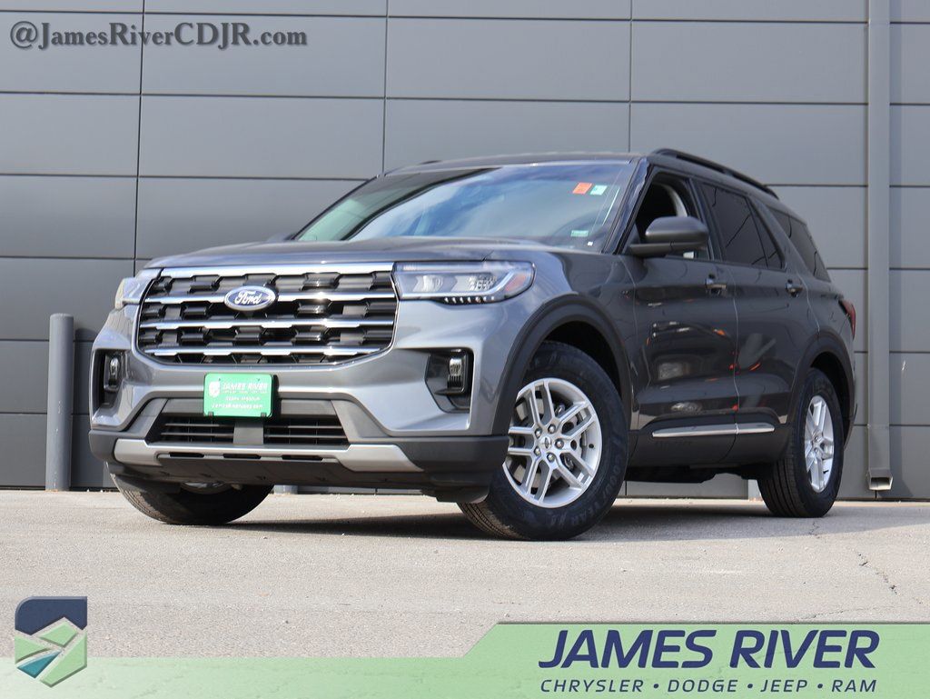 2025 Ford Explorer Active RWD