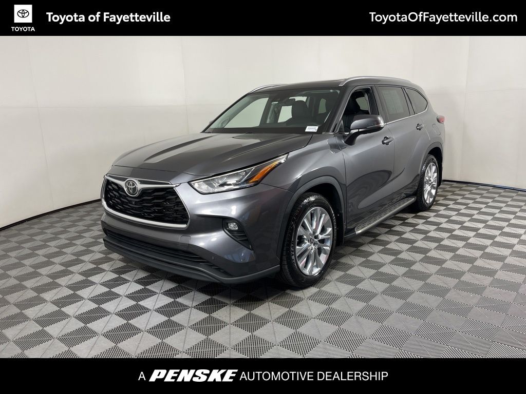 2022 Toyota Highlander Limited -
                Fayetteville, AR