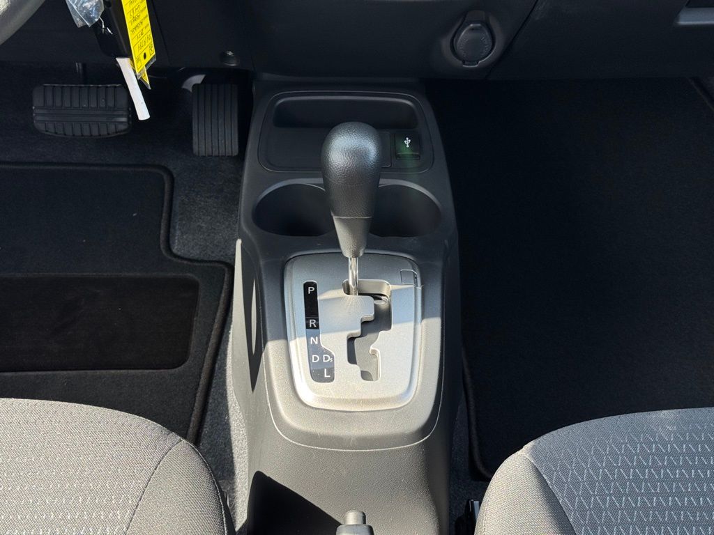 2024 Mitsubishi Mirage G4 ES photo 18