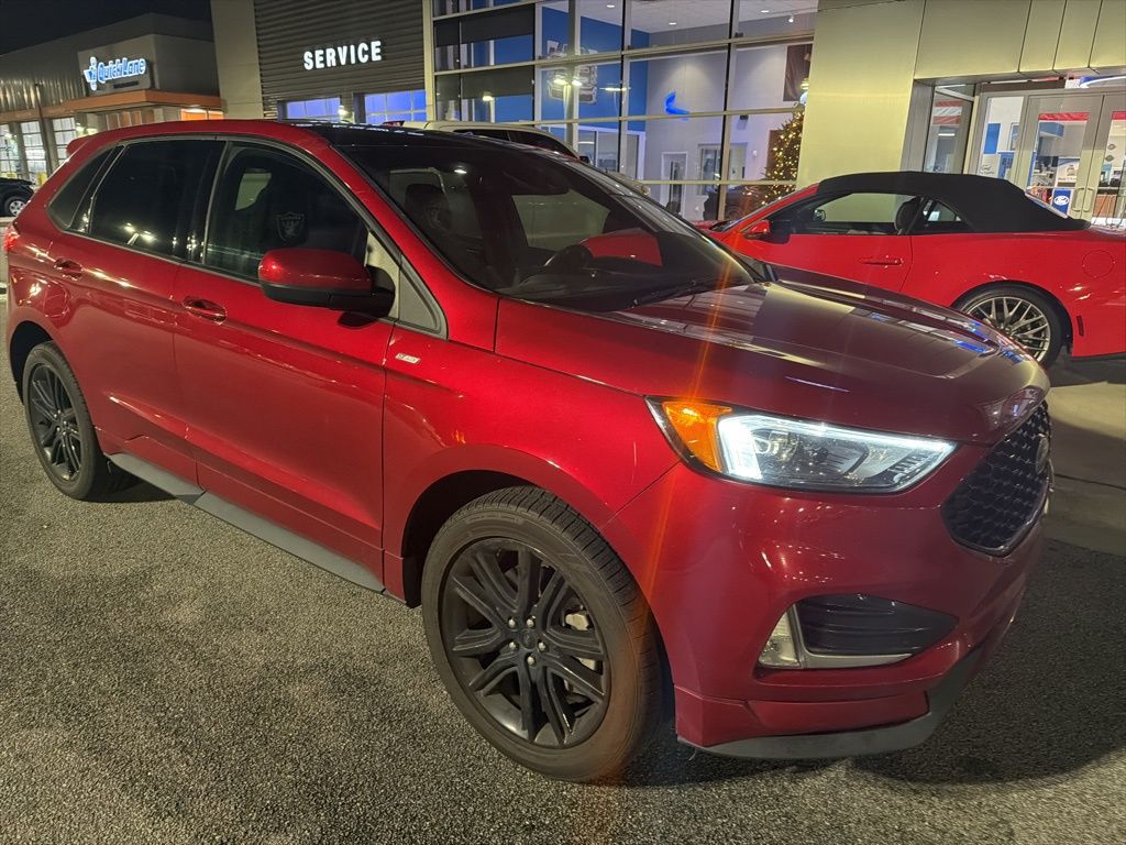 2022 Ford Edge ST-Line's photo