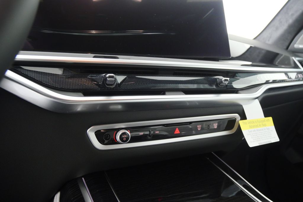 2026 BMW X7 xDrive40i 23