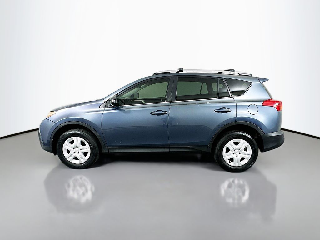 2014 Toyota RAV4 LE 8