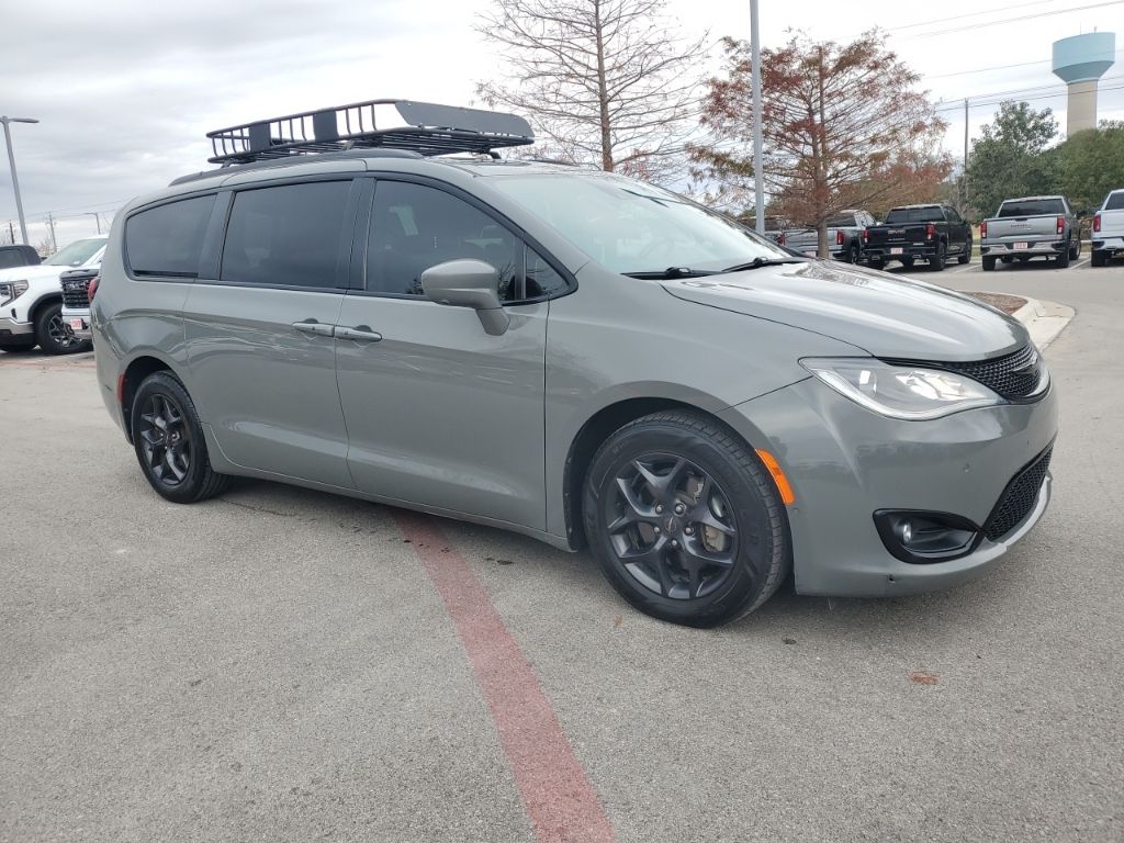 Used Car 2020 Chrysler Pacifica  Touring L Plus For Sale Under $25,000 In Austin, Texas