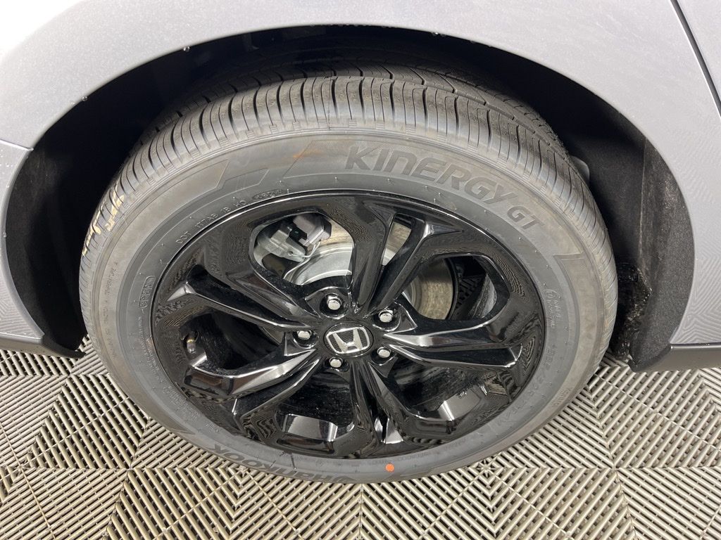 2025 Honda Accord SE 11