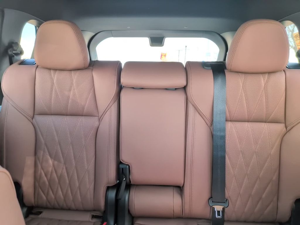 New 2026 Gray Mitsubishi SEL image 27