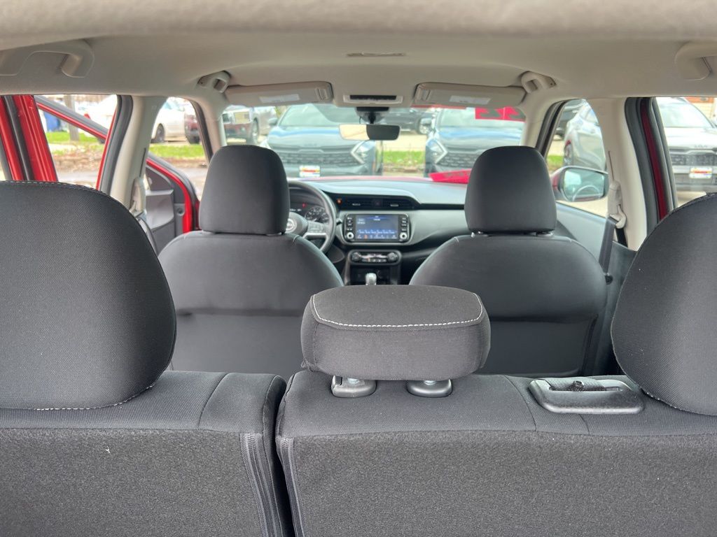 2022 Nissan Kicks SV photo