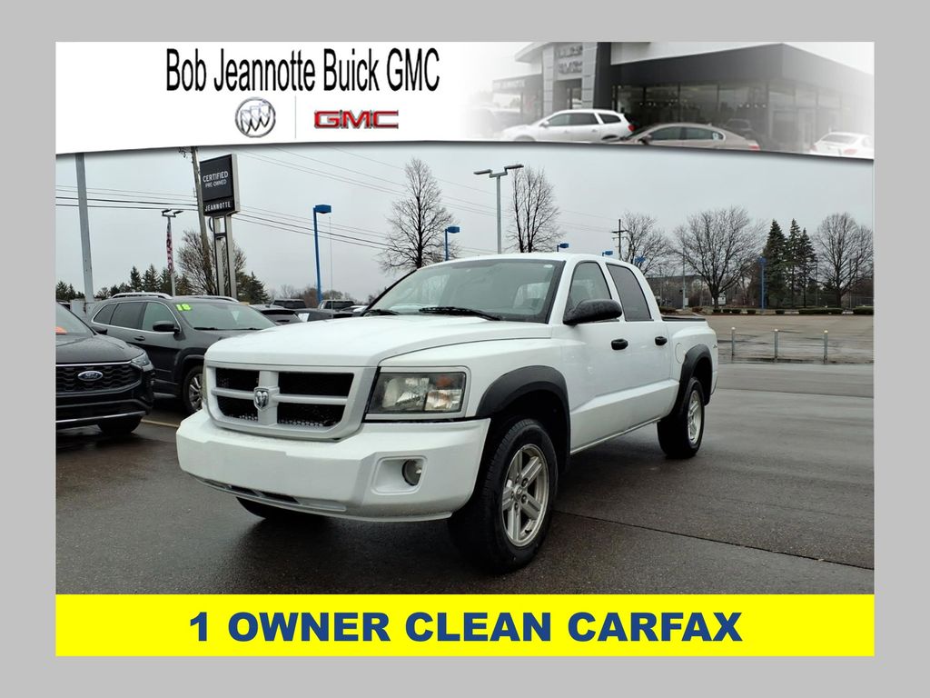 Bright White Clearcoat 2008 Dodge Dakota Pickup Truck Four-Wheel Drive 4-Speed Automatic