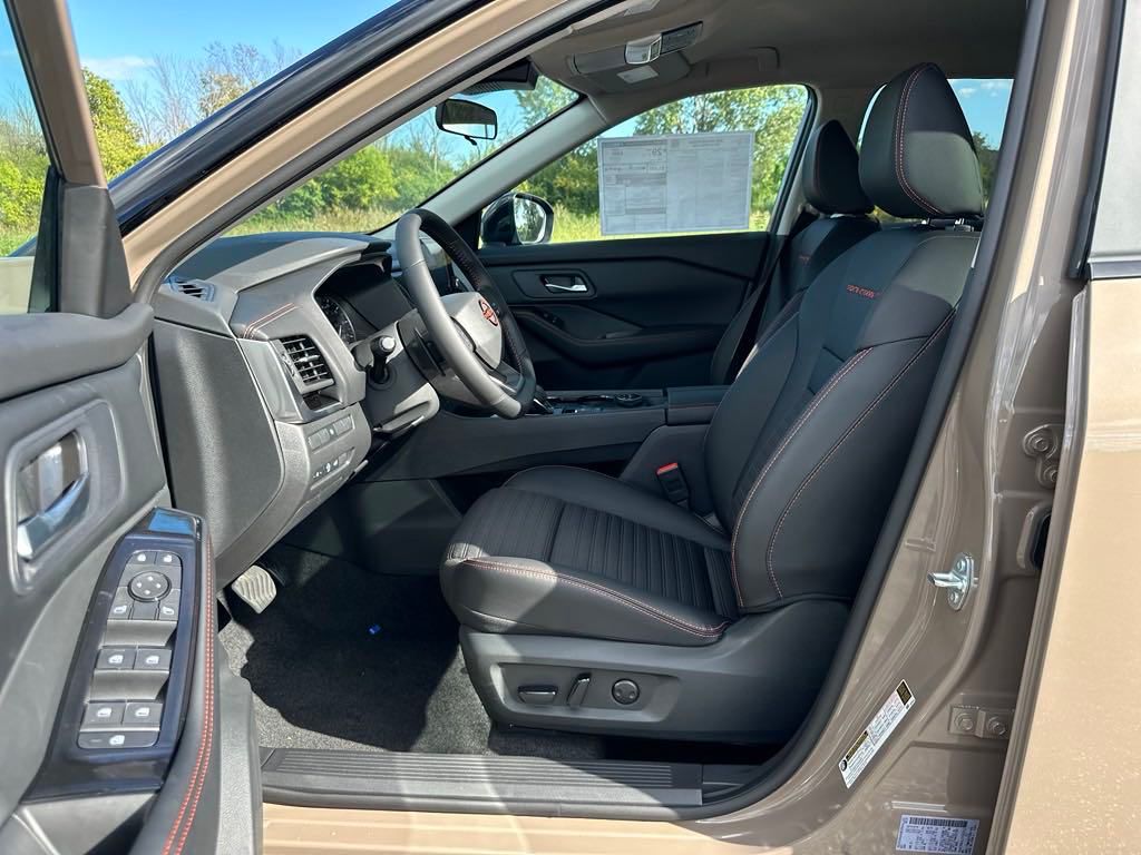 2025 Nissan Rogue Rock Creek photo